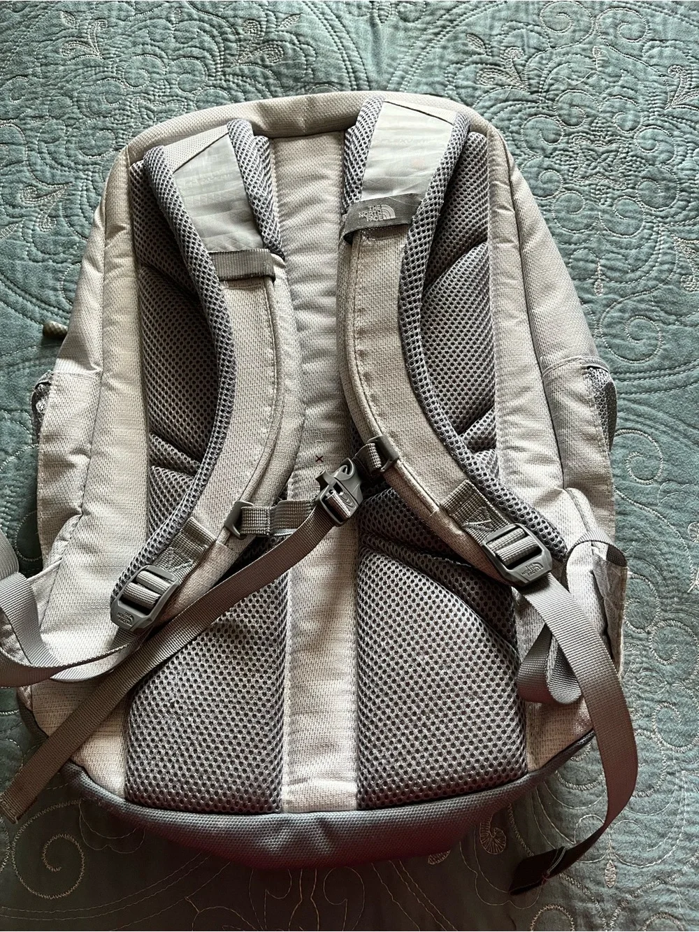 The North Face Jester Backpack – Light Heather Grey Unisex - Picture 3 of 11